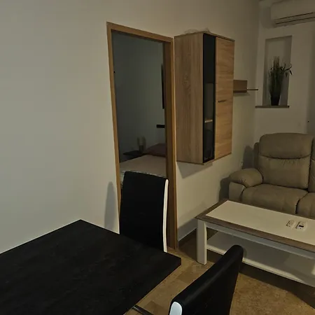 Marko 3 Bedrooms Pula