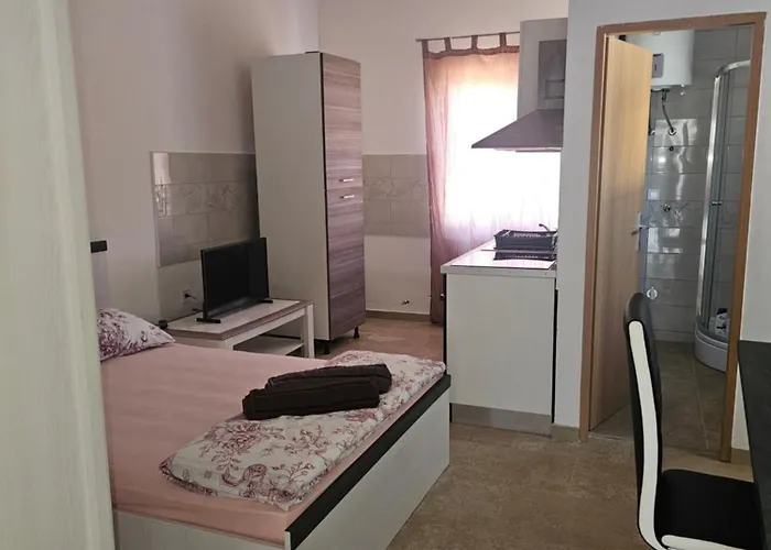 Marko 3 Bedrooms * Pula