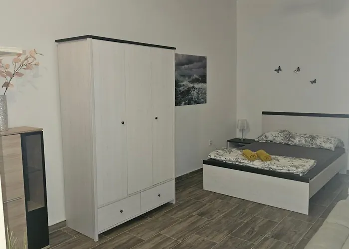Apartamento Marko 3 Bedrooms Pula