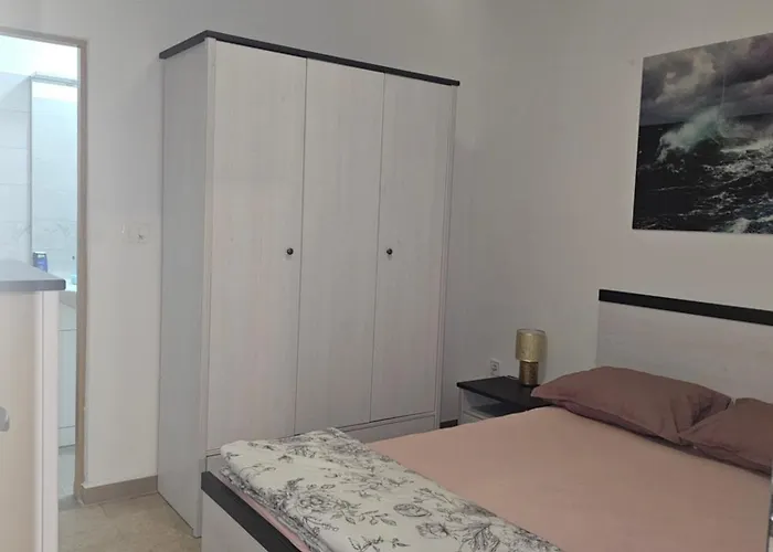 Marko 3 Bedrooms Daire Pula
